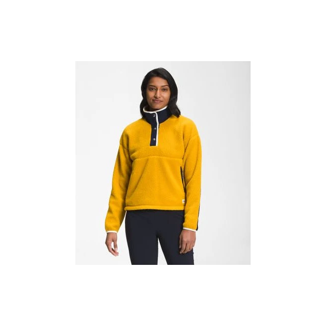 The North Face Women's Cragmont Fleece 1/4 Snap Outerwear 1 The North Face Women's Cragmont Fleece 1/4 Snap Outerwear